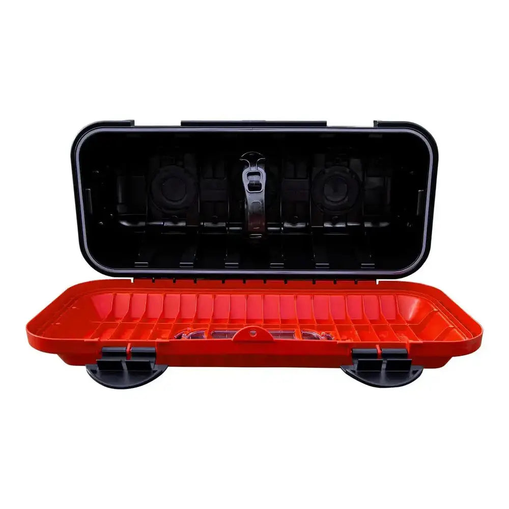 Brannslukningsboks Easy Line 6KG, åpen forfra med svart innside, sentral festestropp og kraftige låser synlige.