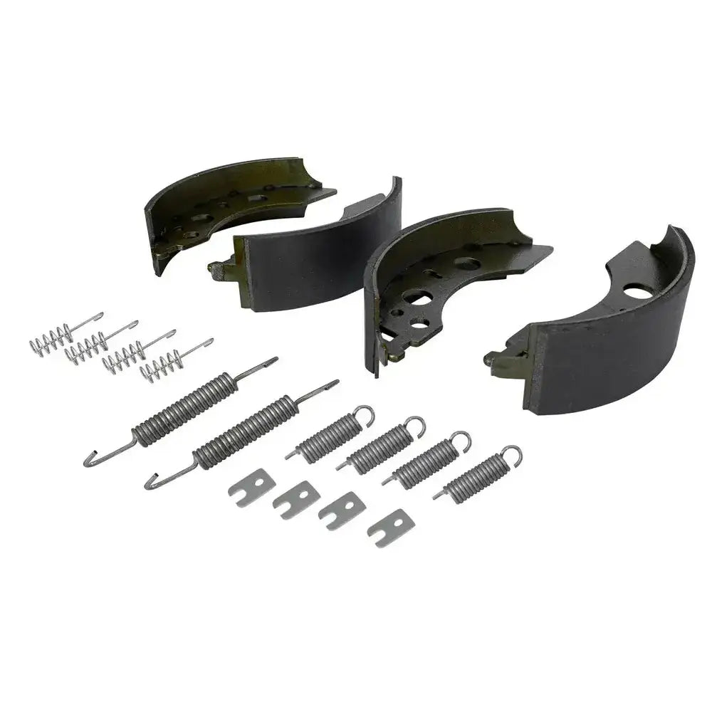 Bremsesko AL-KO 200X50, fire sorte bremsebånd med fjærer og klips, spredt oversiktsbilde mot hvit bakgrunn.