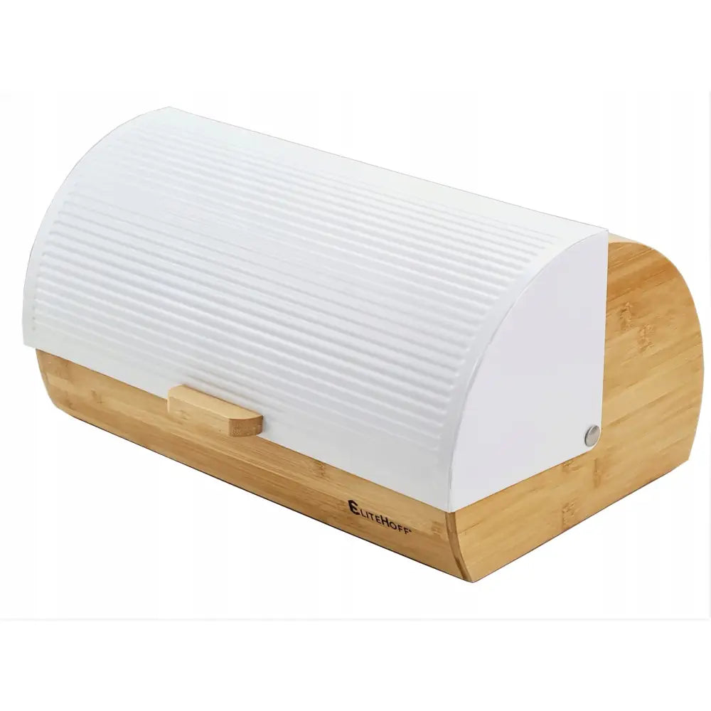 Brødboks i bambus med hvitt rillet lokk, skrå forfra-visning fremhever lyst treverk og moderne design.