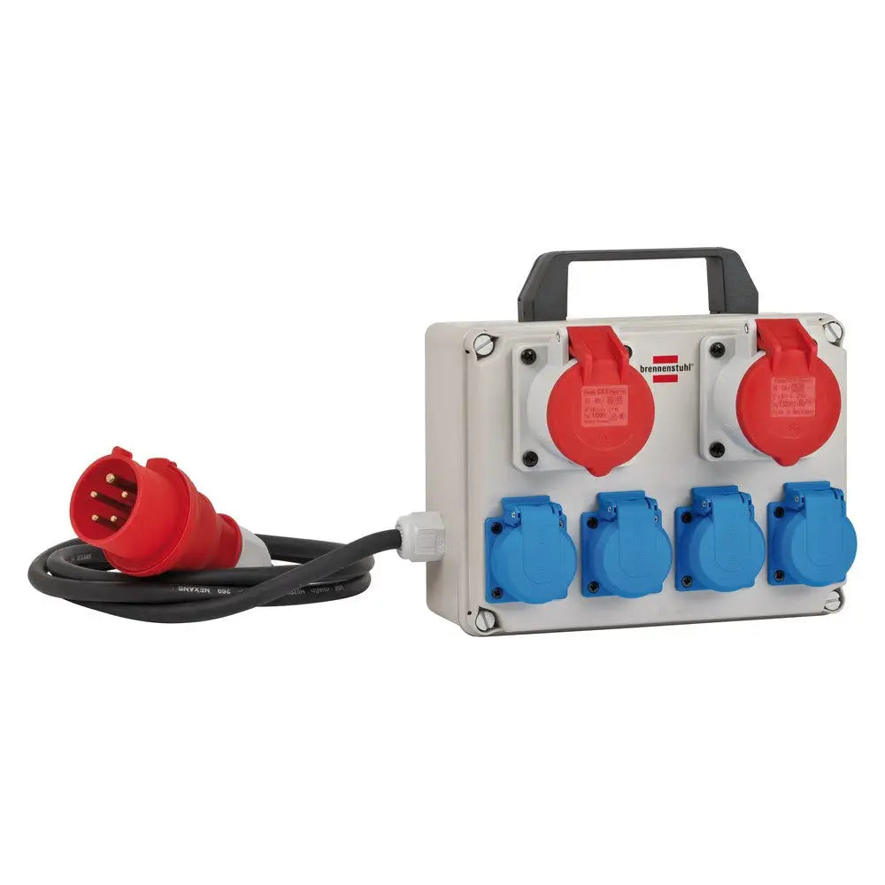 Byggsentral BKV 2/4 T i grå plast med bærehåndtak, røde og blå stikkontakter og rød kabelplugg til venstre.