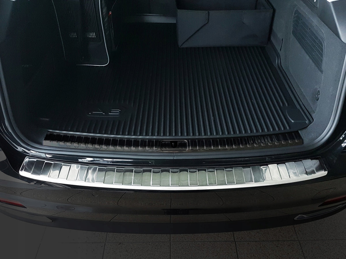 Avisa bakfangerbeskytter til Audi A6 C8 Avant – børstet sølv