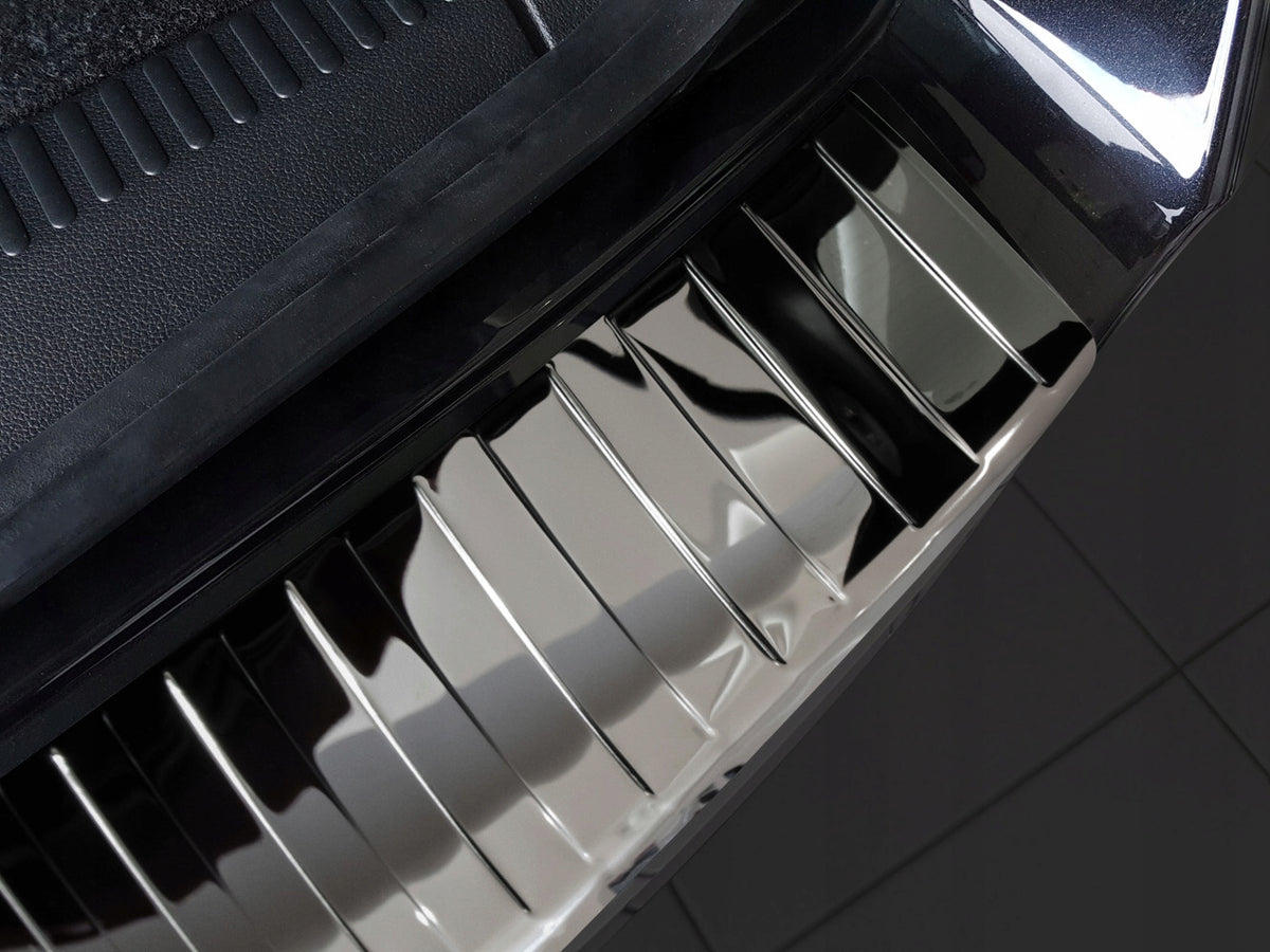 Bakfangerbeskytter Skoda Octavia III (2016-2020) – Rustfritt stål - detaljer
