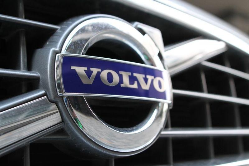 Emblem Volvo XC70 XC90 S40 S60 S80 Grill - detaljer