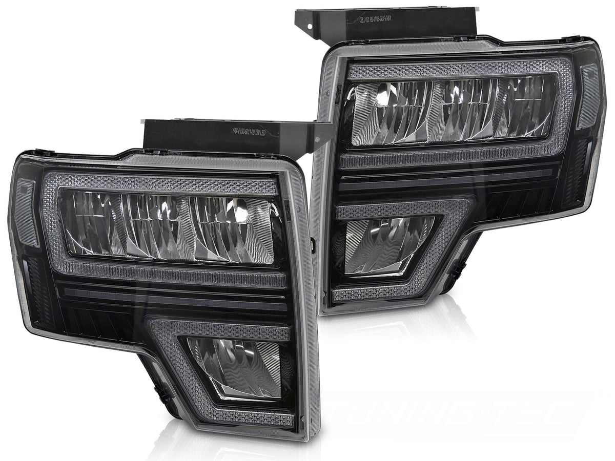 Frontlykter LED DRL Sequential Black til Ford F150 MK12 08-14 sett rett forfra på hvit bakgrunn.