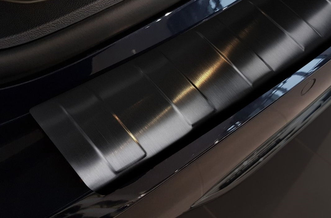Bakfangerbeskytter Bmw 5 (G31) Touring (2017-2020) – Rustfritt stål - detaljer
