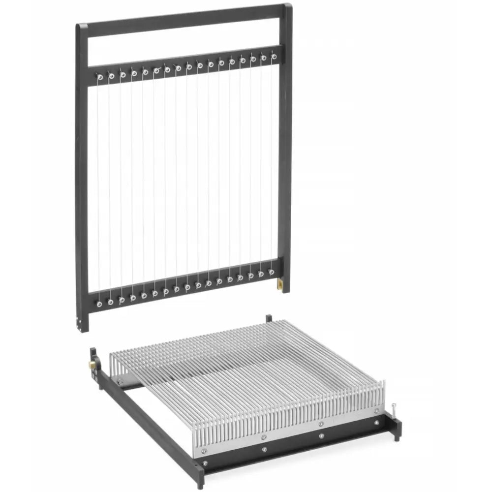 Cakery Guitar Dough Divider 3 Frame, adskilte svarte og sølv metallrammer med parallelle strenger mot hvit bakgrunn.