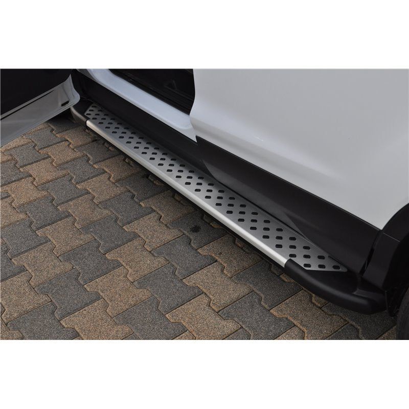Stigtrinn Ford Kuga ARP (2013-2016) - detaljer