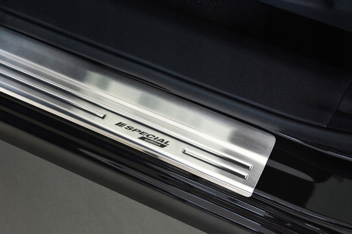 Avisa dørbeskytter til Nissan Qashqai (J11) / Special Edition Silver – rustfritt stål