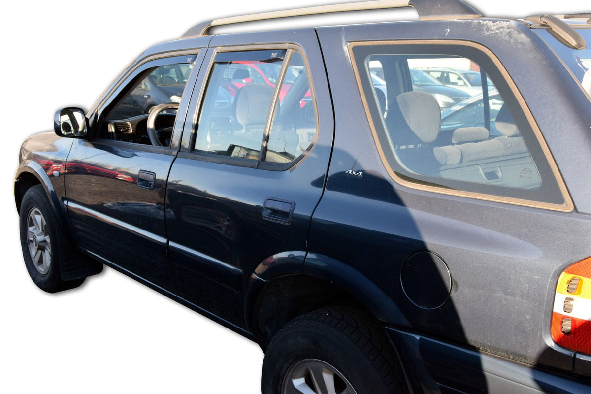 Vindavviser Opel FRONTERA B 5-dørs (1999-2004) – PMMA Plexi - nærbilde
