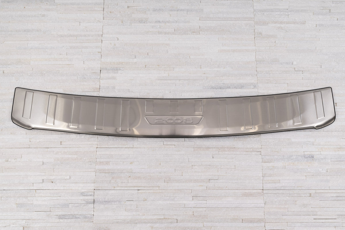 Bakfangerbeskytter Peugeot 2008 II / e-2008 – rustfritt stål - detaljer