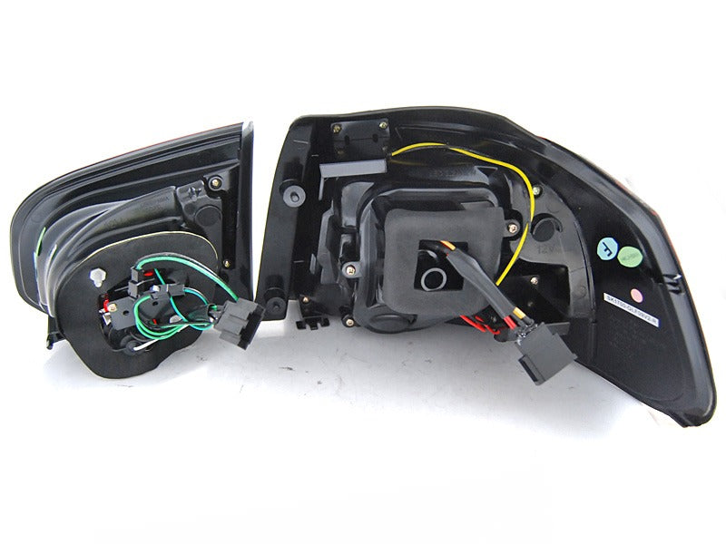 Baklykter VW Golf 6 10.08-12 pakke og innhold.