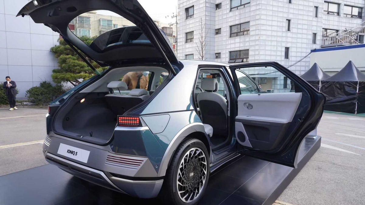 Vanntett TPE-bagasjeromsmatte med opphøyde kanter for Hyundai Ioniq 5