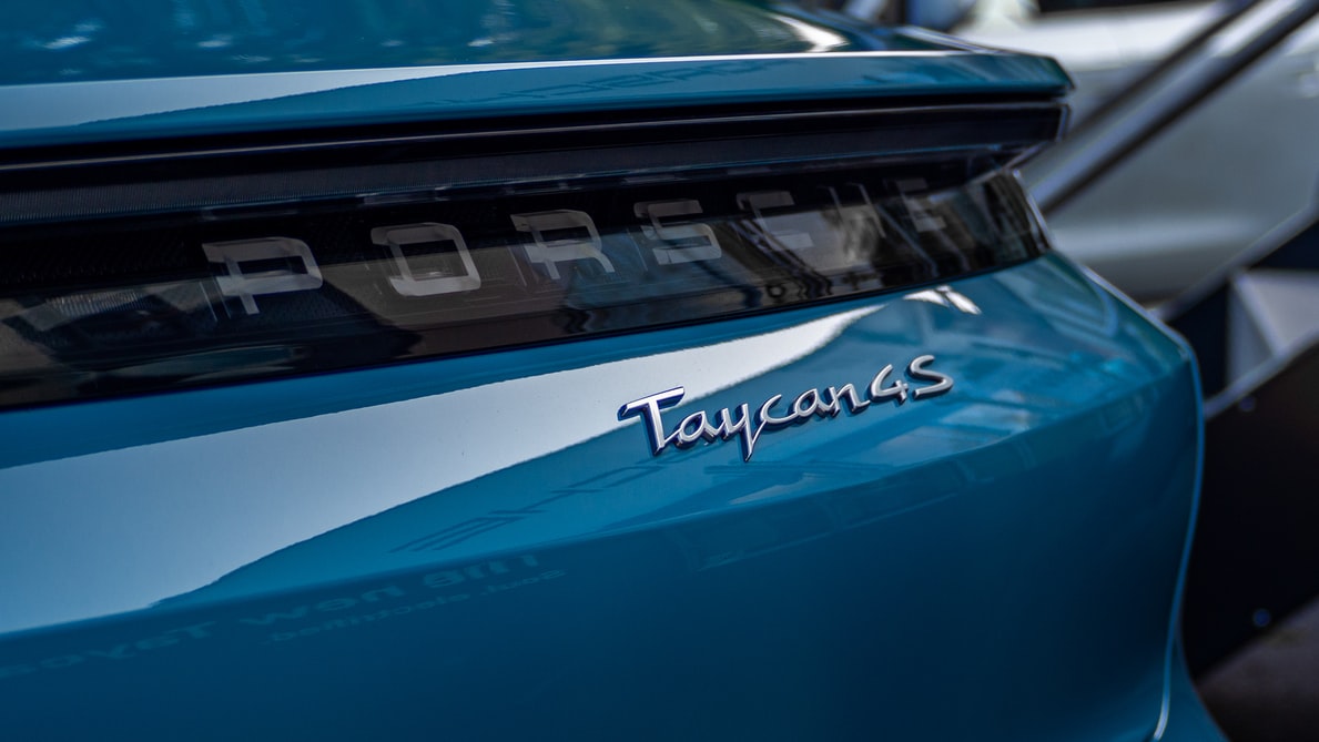Porsche OEM bagasjeromsmatte til Porsche Taycan – vanntett og vaskbar