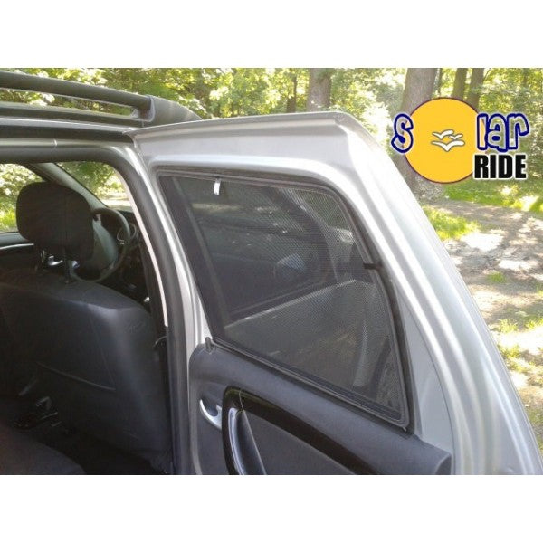 Solskjerm Dacia Duster I (2010-2017) (2 stk) - nærbilde
