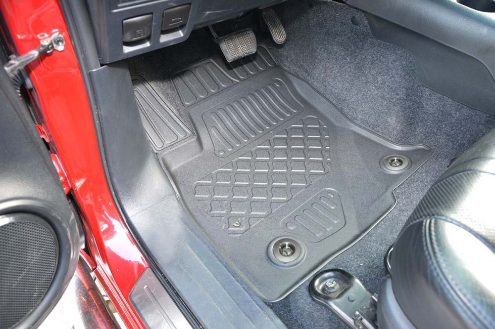 Aristar TPE-gulvmatter til Toyota Hilux VIII (2015–) – modelltilpasset sett med 4 grå matter med oppkant