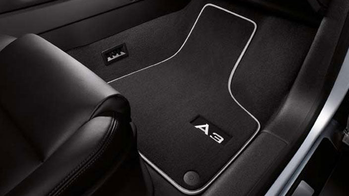 VAG OEM stoffmatter til Audi A3 8P – svart stoff