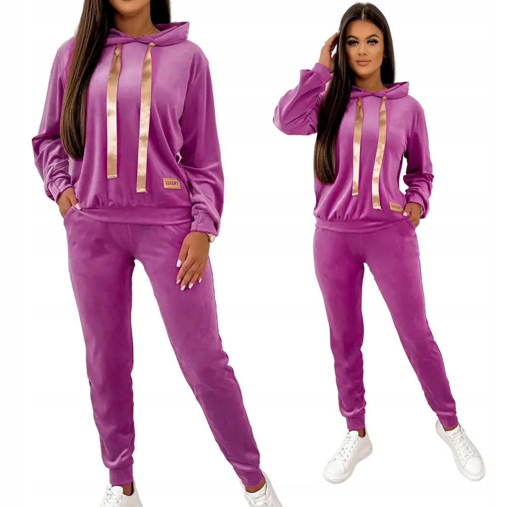 Dame Fløyelsett med Hette - Rosa