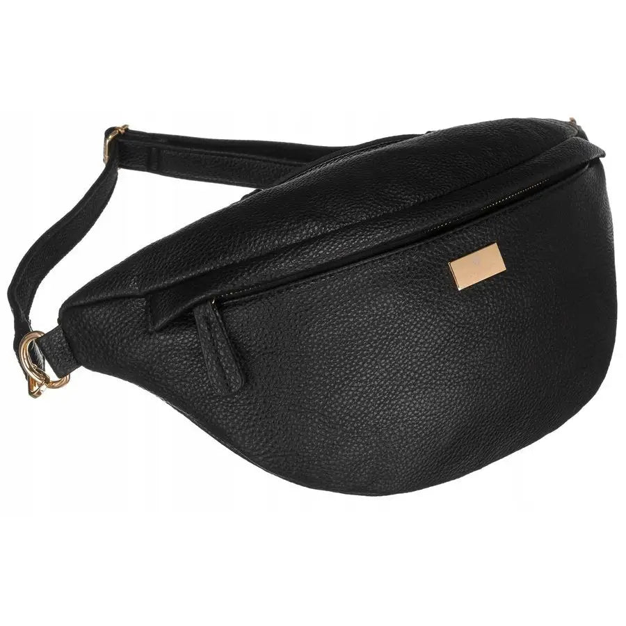 Svart rumpetaske i imitert skinn fra Lumarko, sidevisning med strukturert overflate og gullfarget detalj.