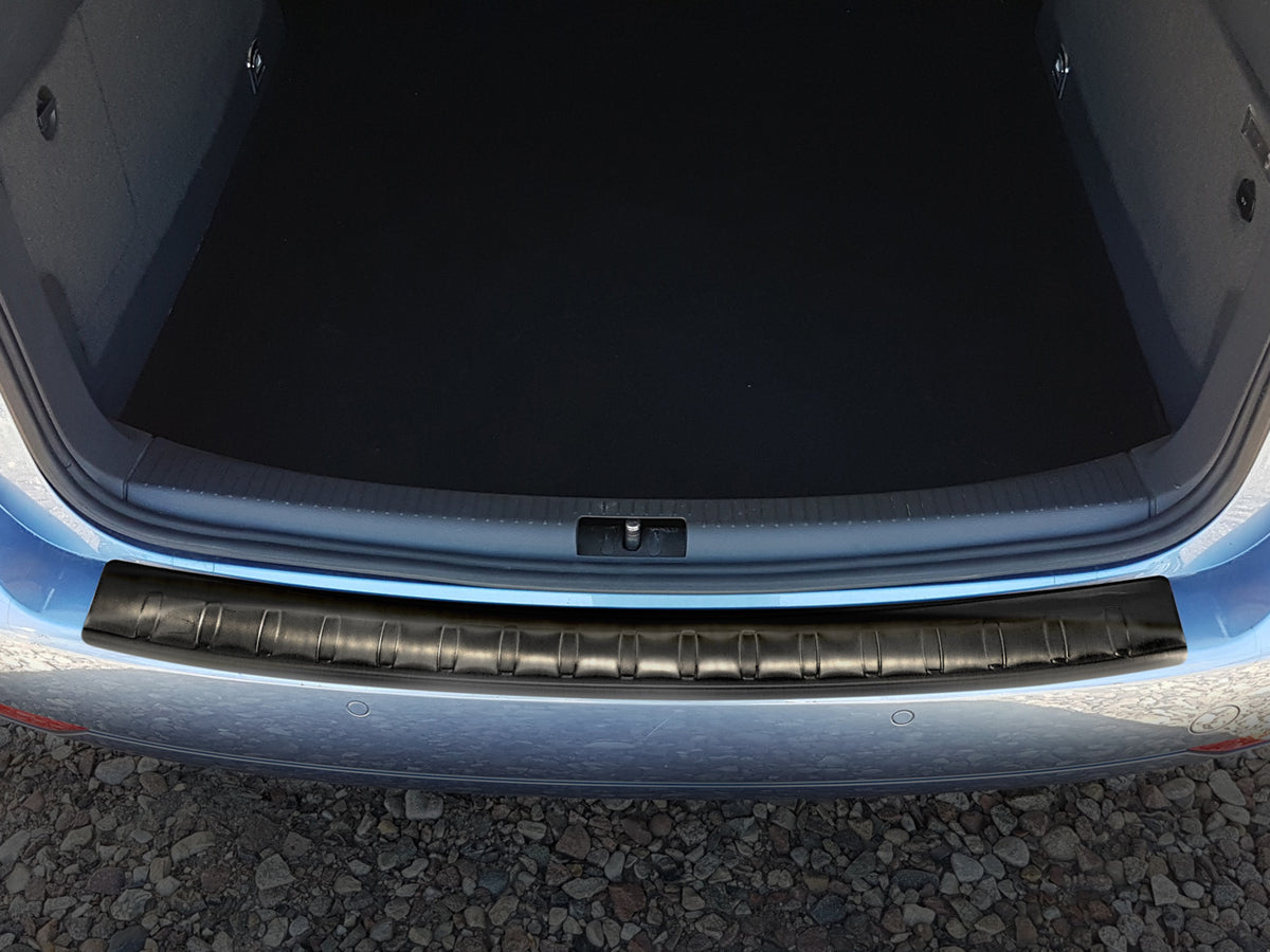 Avisa bakfangerbeskytter til Vw Touran II – rustfritt stål svart børstet