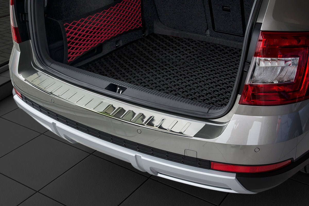 Avisa bakfangerbeskytter til Skoda Octavia III Stasjonsvogn – rustfritt stål børstet