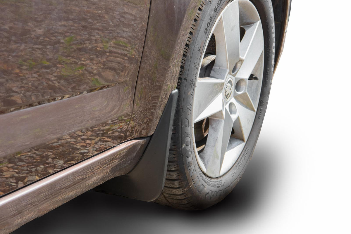 Ven-Tuning skvettlapp til Skoda Octavia III Liftback / sett 4 stk. foran og bak – ABS plast