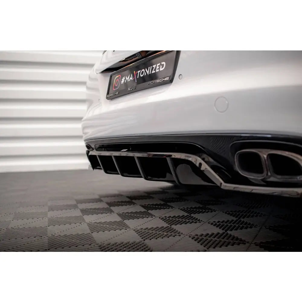 Diffuser Porsche Panamera Turbo 970 – montert på Panamera Turbo bakparti