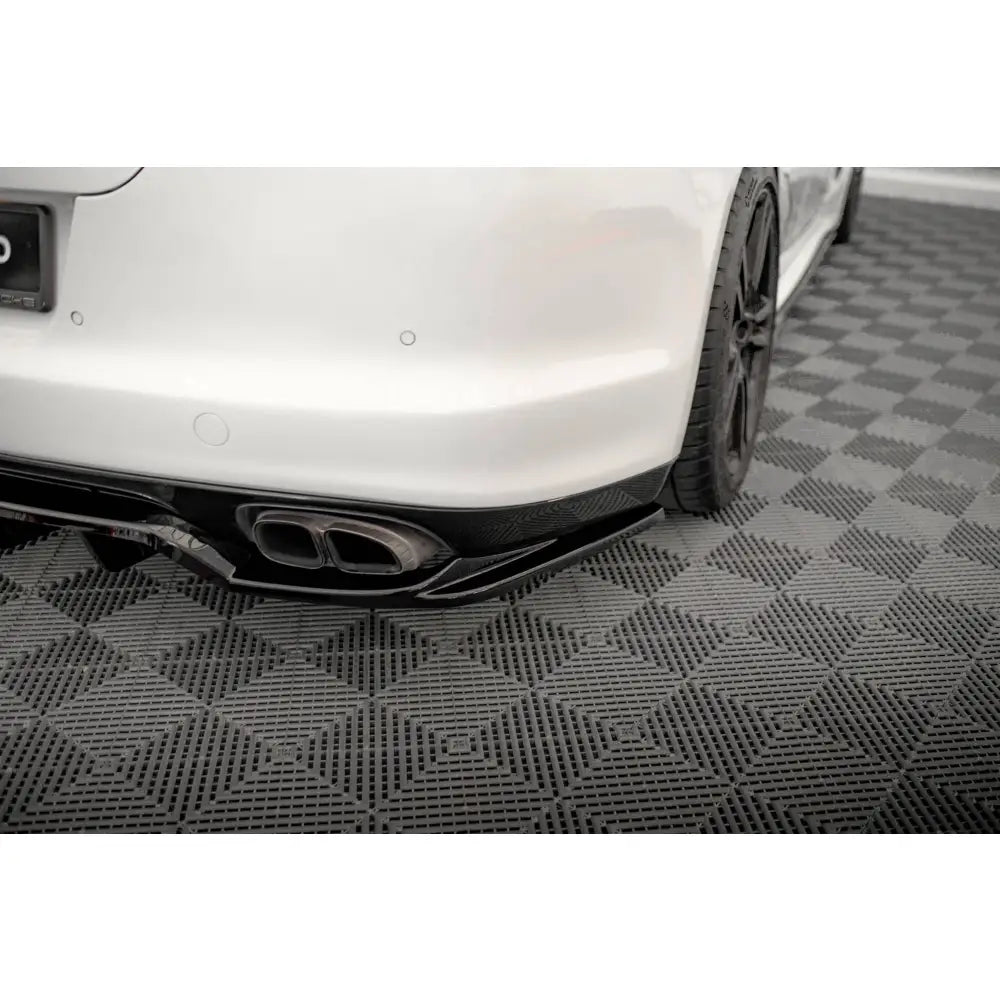 Diffuser Porsche Panamera Turbo 970 – detalj av diffuser-lameller