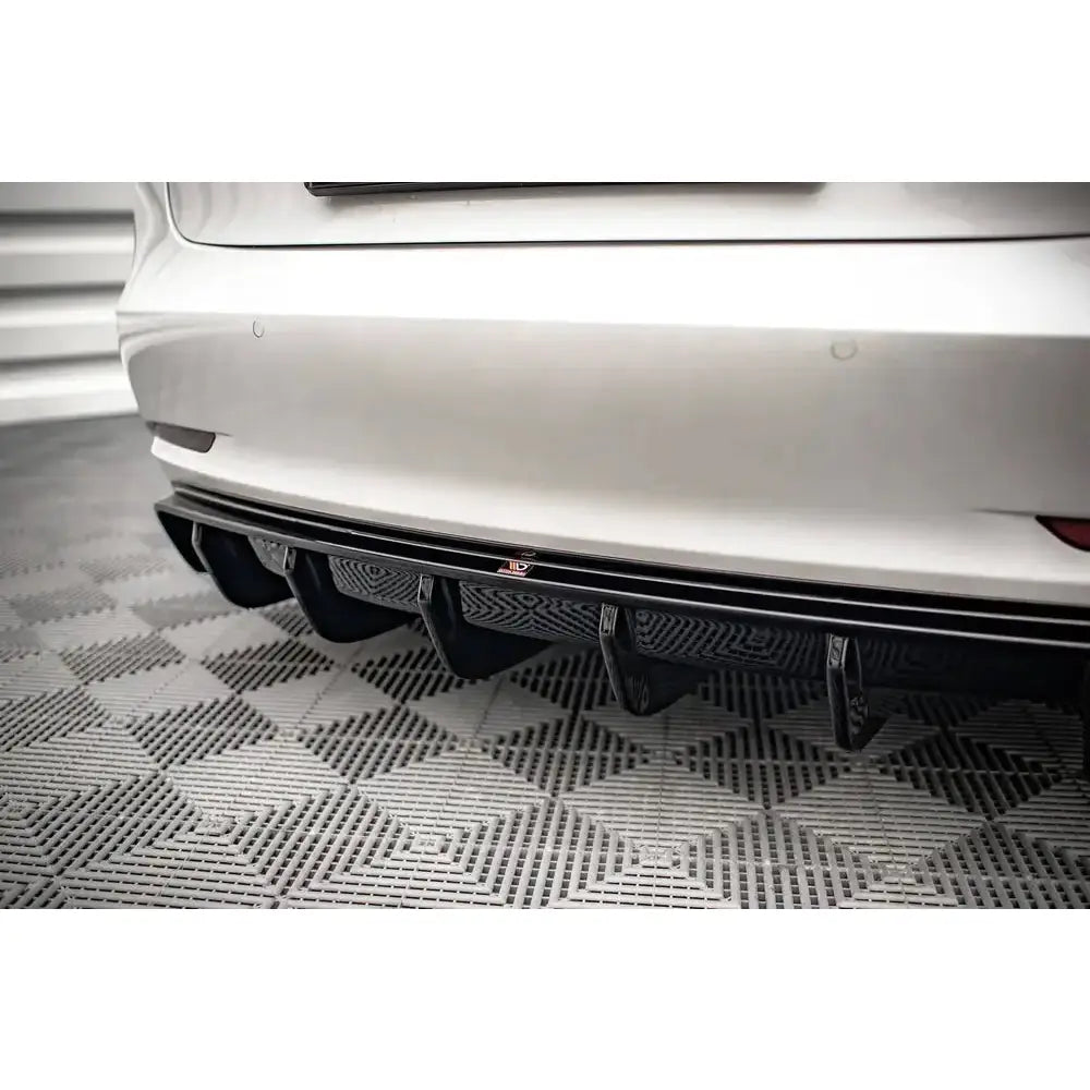 Diffuser (rear Valance) V.2 Glans - Tesla Model 3 17-