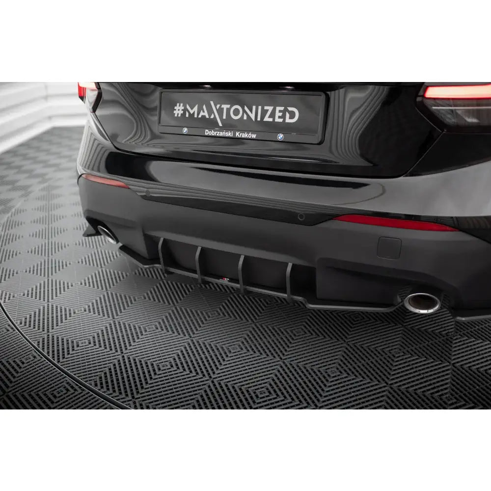 Nærbilde diffuser street pro for BMW 2 Serie G42 – detalj