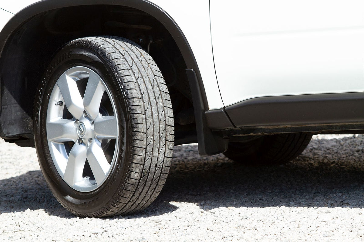 Ven-Tuning skvettlapp til Nissan X-Trail II Facelift – svart ABS-materiale