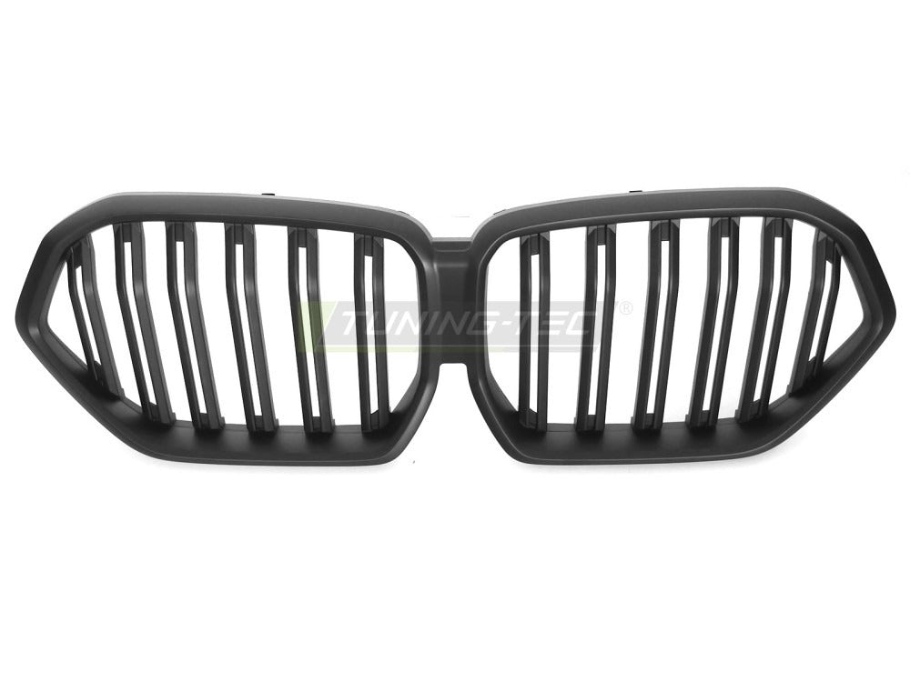 Detaljbilde av Grill X6 G06 19-23 matt sort med lamellstruktur og BMW-nyrer.