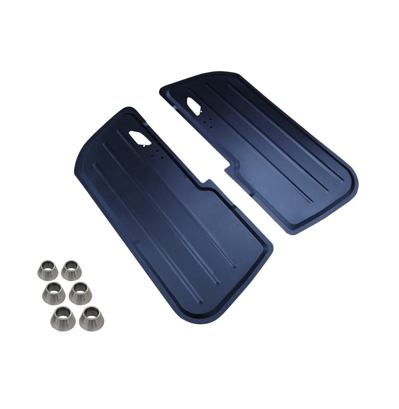 Lette aluminium dørpaneler montert i BMW E46 Coupe for drift og motorsport