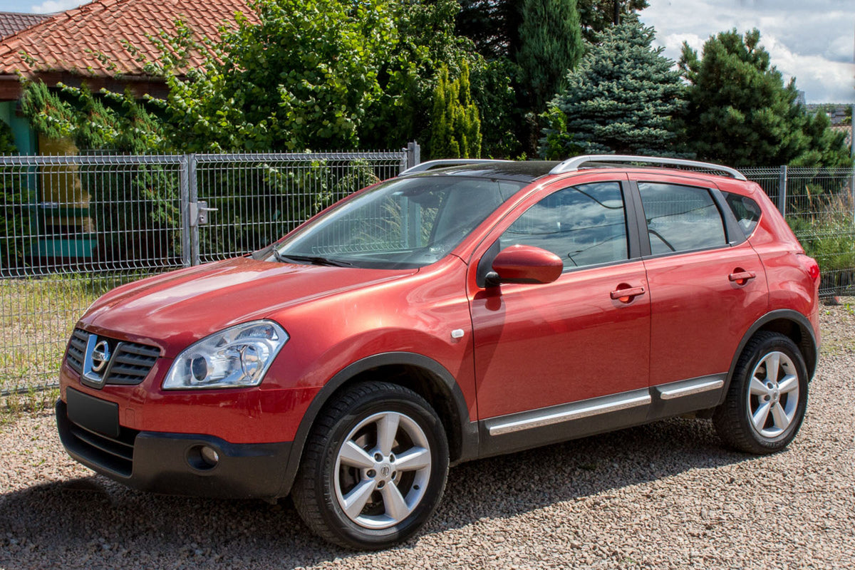 Takrails Ventshield til Nissan Qashqai (J10) i aluminium og ABS, enkel montering og TÜV-godkjent
