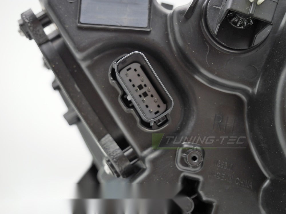 Frontlykter Ford Mustang 14-17 alternativ vinkel.