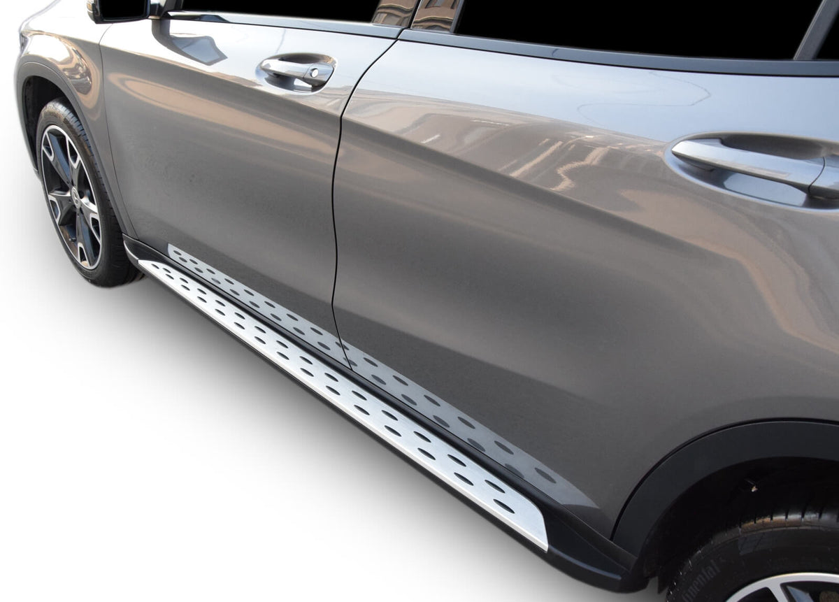 Stigtrinn Mercedes GLA (X156) Scoutt (2013-2019) - detaljer