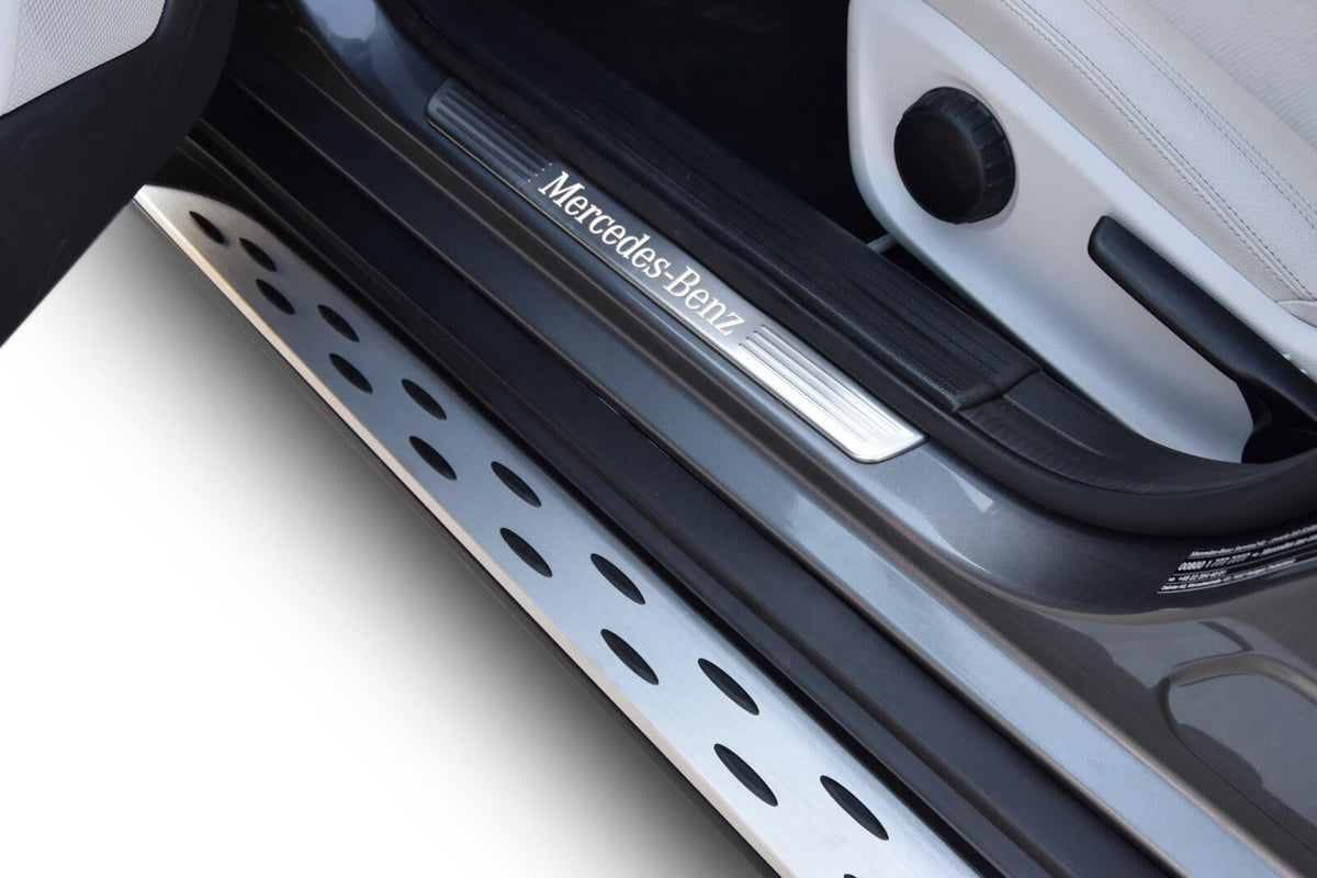 Stigtrinn Mercedes GLA (X156) Scoutt (2013-2019) - nærbilde