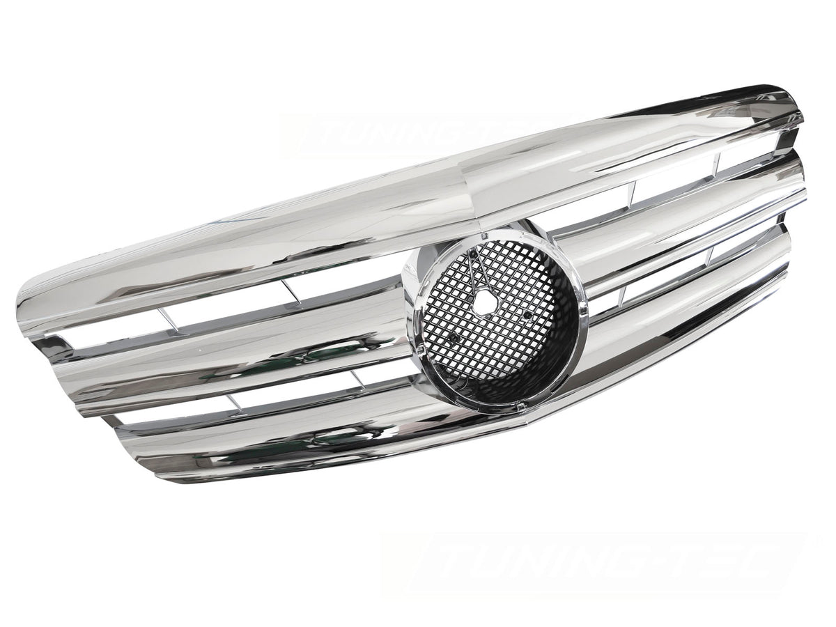 Grill til Mercedes S-Klasse W221 05-09 i krom sett rett forfra på hvit bakgrunn.