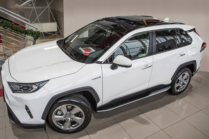 Stigtrinn Toyota RAV4 (2019-) - sett forfra