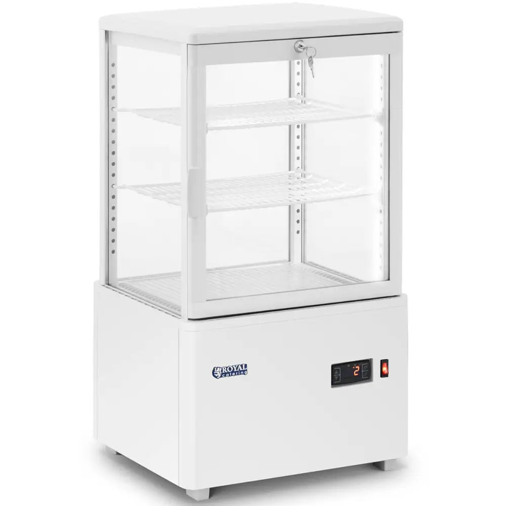 Eksponeringskjøleskap med glassdører, tre hyller og digitalt display, sett forfra i skrå vinkel.