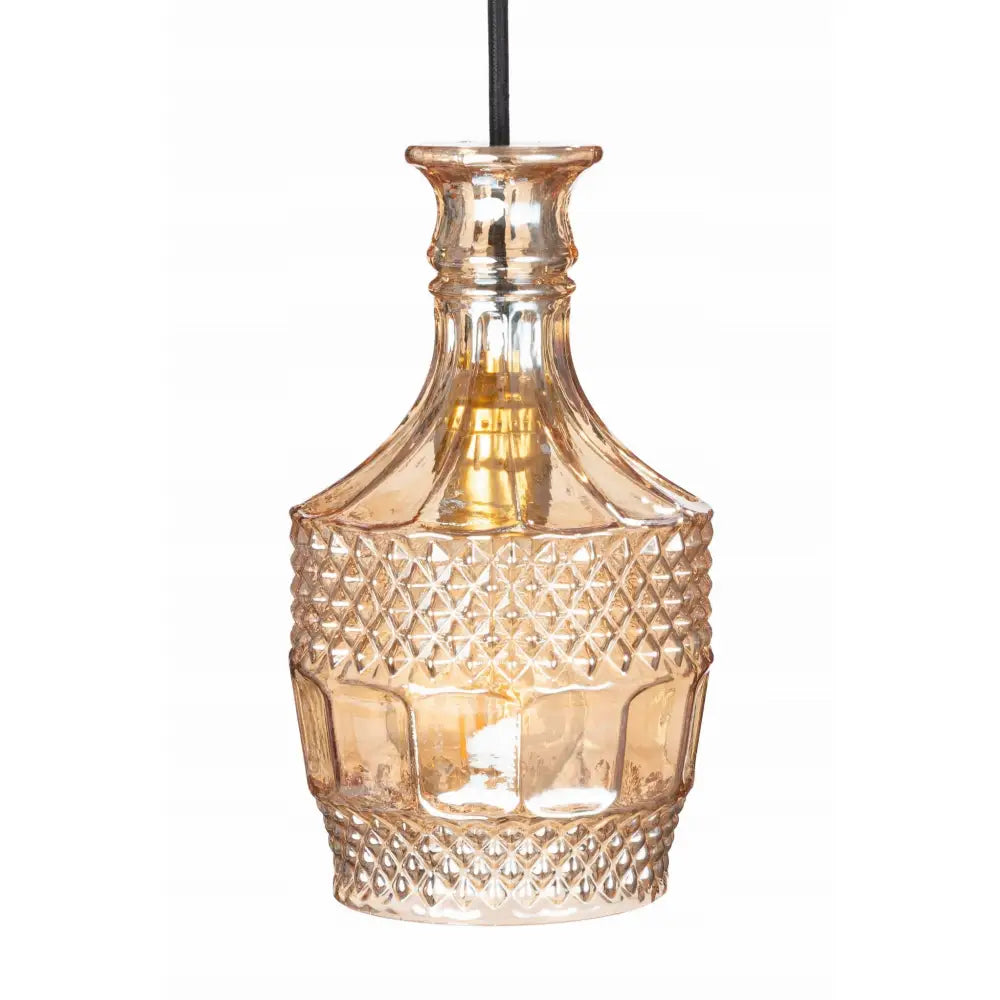 Glass krystall hengelampe i gyllen amber, forfra med synlig tekstur, sort ledning og lyspære.