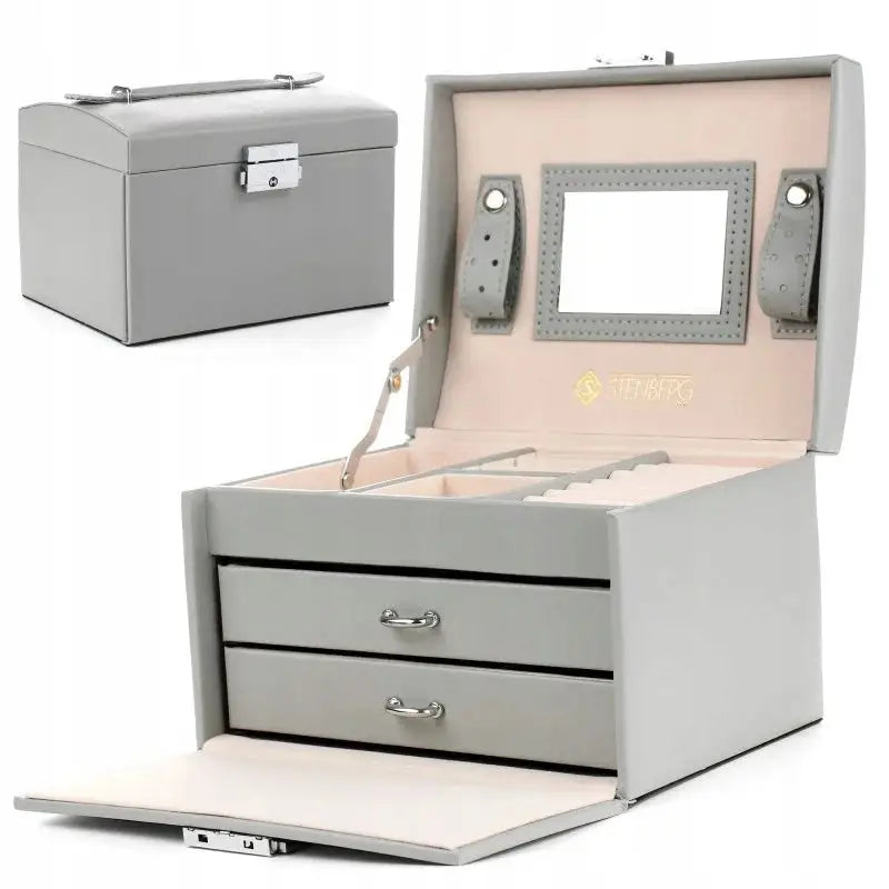 Elegant smykkeskrin i grått kunstskinn, åpent lokk med speil, kroker, rom og to uttrekkbare skuffer.