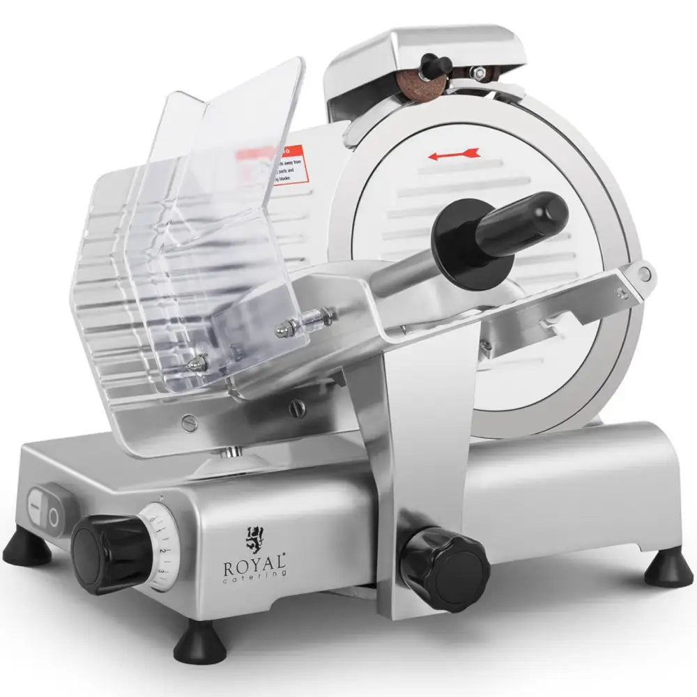 Elektrisk delikatesskiver i rustfritt stål, skrå forfra med stor kniv, justeringsbryter og sikkerhetsskjerm.
