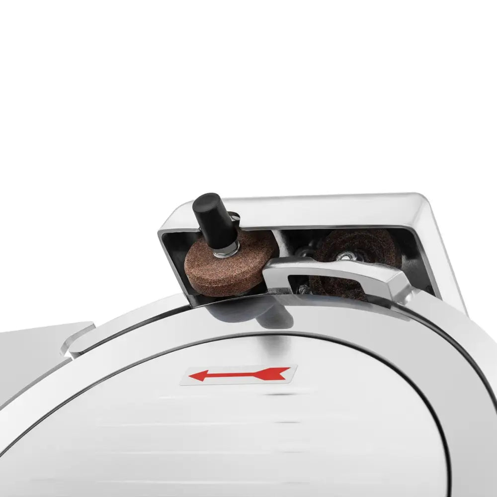 Elektrisk delikatesskiver, nærbilde av slipehjul, knapp og rød pil på metallisk overflate med robuste detaljer.