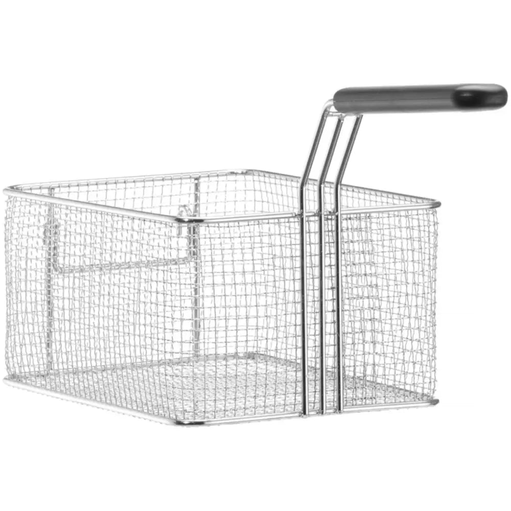 Metallkurv i sølvfarget netting med sort håndtak, sett skrått forfra, viser front og side.