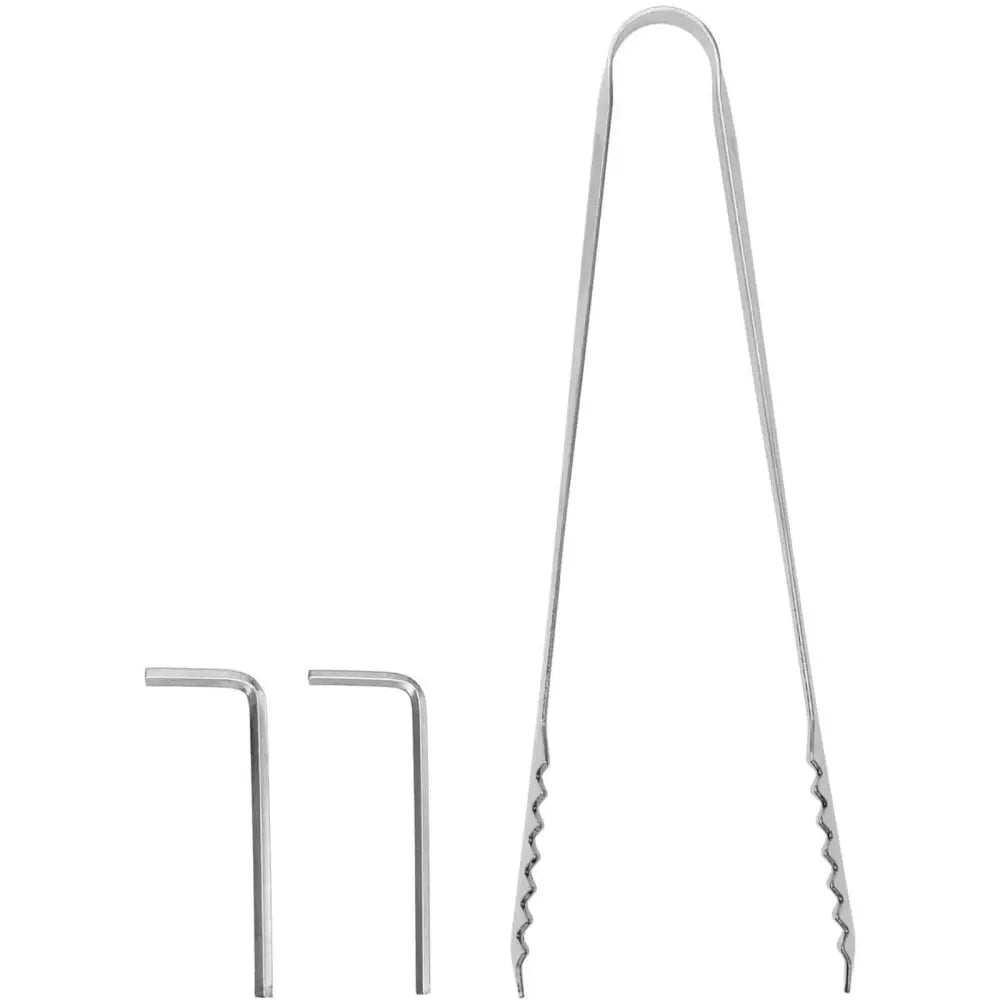 Elektrisk Steaker kjøttkvern tilbehør, sett med tang og to unbrakonøkler vist ovenfra på hvit bakgrunn.