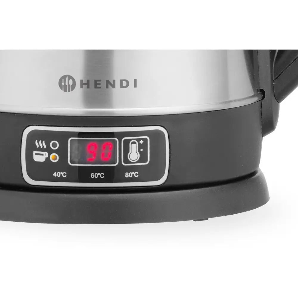 Elektrisk trådløs vannkoker, nærbilde av bunnen med digitalt display, temperaturvalg og Hendi-logo.