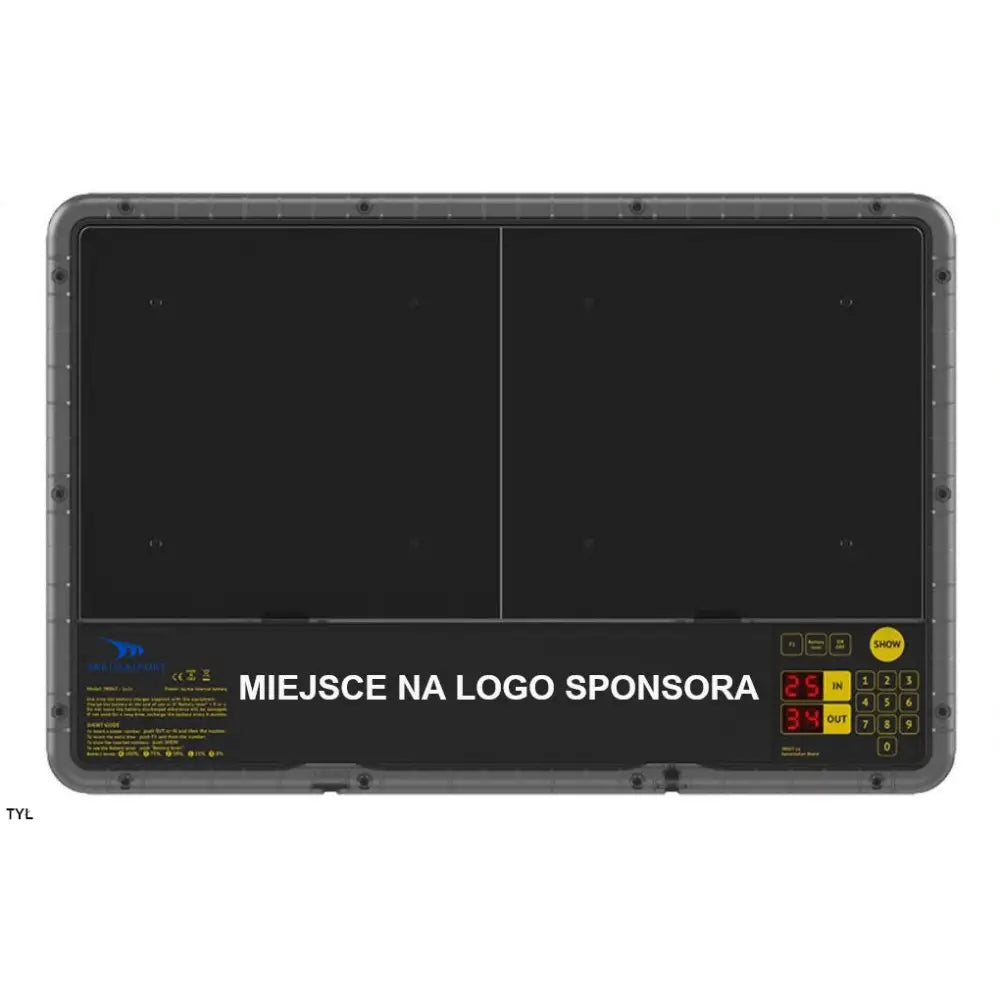 Elektronisk endringstavle for spillere, frontvisning med digitale tall, gule knapper og plass til sponsorlogo.