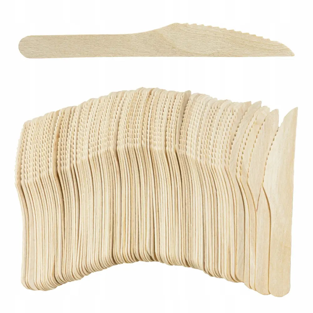 Engangstrekniver i lyst tre, bunke med én kniv foran som fremhever sagtennene på bladet.