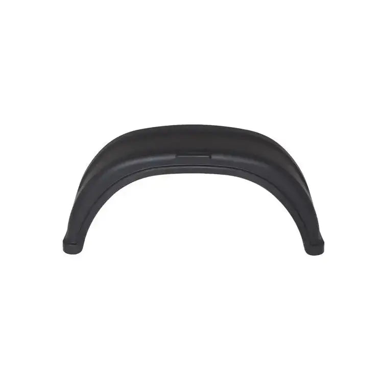 Enkelt skjerm for tilhengere 13'', sort buet plast med glatt overflate vist rett forfra.