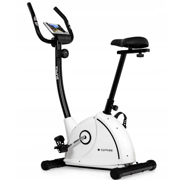 Ergometersykkel SAPPHIRE SUPRA, sidebilde som viser justerbart sete, buede håndtak og skjermholder på styret.